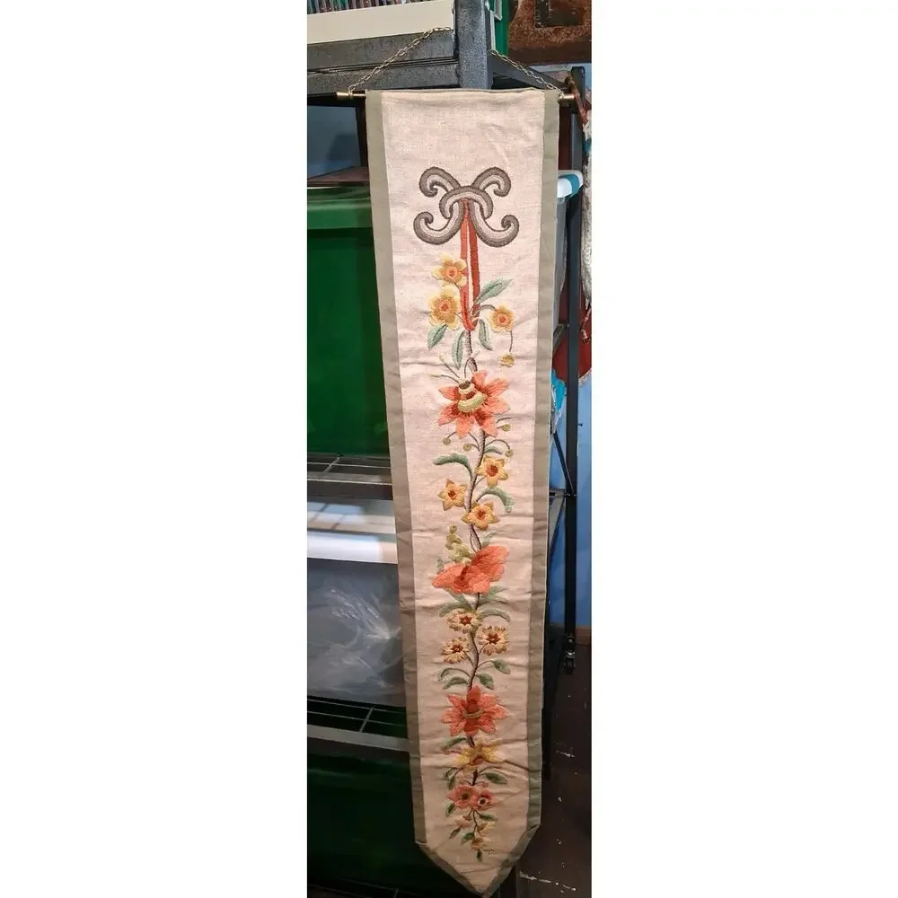Vintage Crewel Embroidery Bell Pull Floral Linen Hand Stitched Hanger 46.5 × 7.5